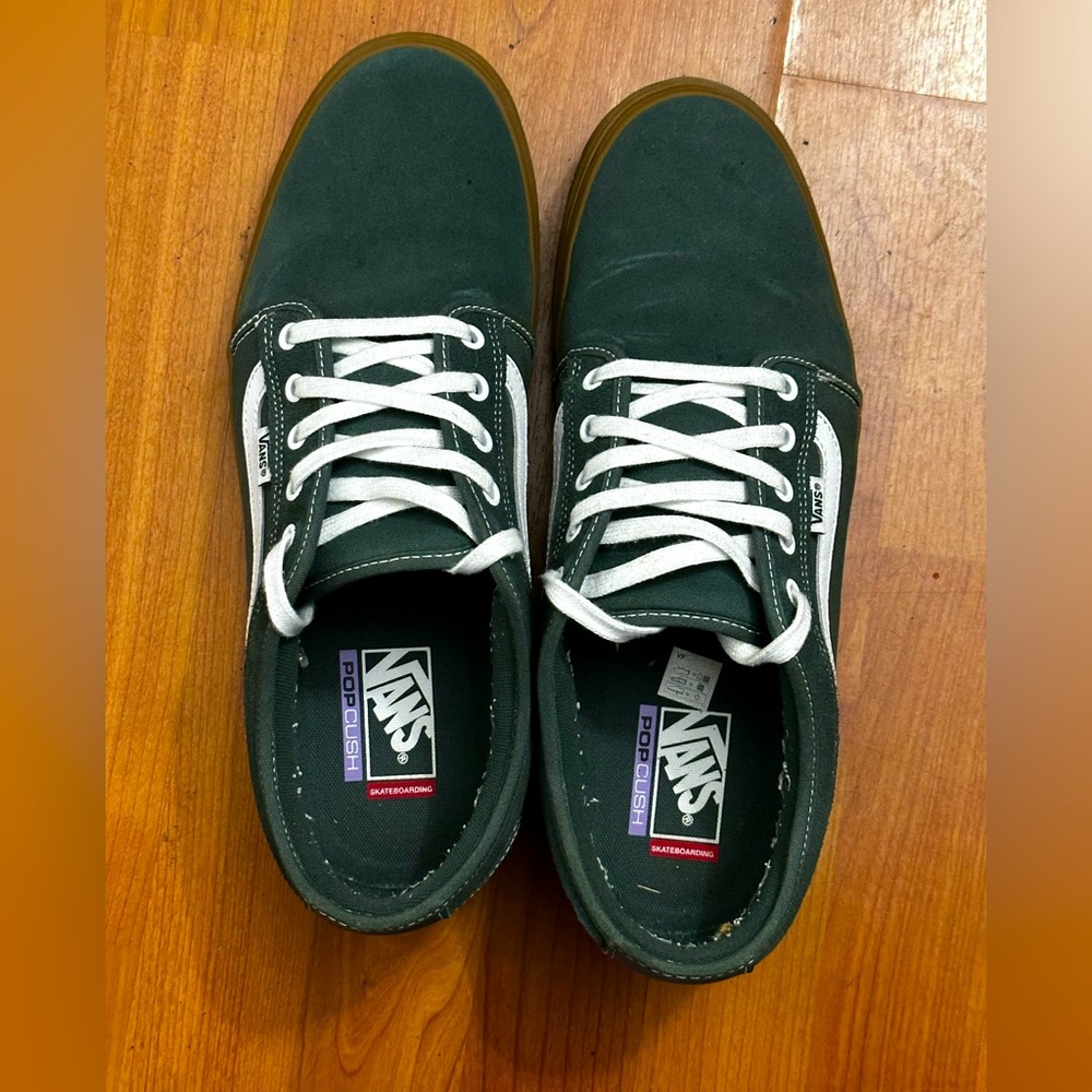 Vans Chukka Low Sidestripe Jungle
Green Gum Size US 13 Men's Almost New